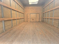 Perfect Auto 16 FT CUBE VAN - POWER LIFT GATE - 7.3 L GAS - PRICE IS INCLUDED SAFETY, OIL CHANGE AND... (image 4)
