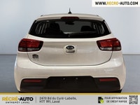 RÉGULATEUR DE VITESSE SIÈGES CHAUFFANTS COMMANDES AU VOLANT USB PORTS CAMÉRA DE RECUL CONNECTIVITÉ U... (image 7)