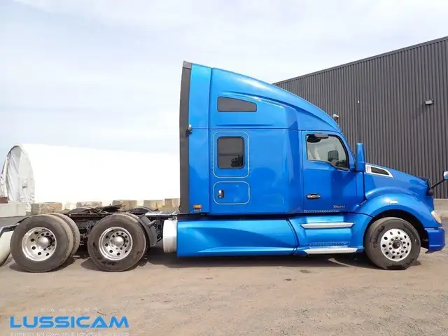 2020 Kenworth T680 in Heavy Equipment in Longueuil / South Shore - Image 9