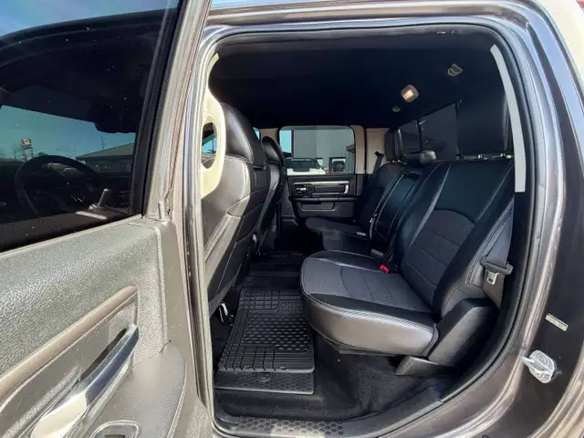 2014 Ram 1500 Sport6050330269935411212