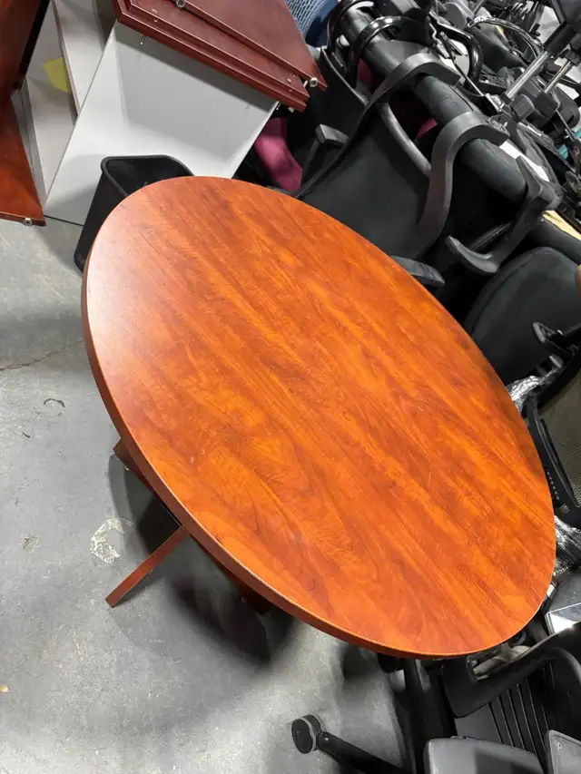 Round Table(Brand New)-Boardroom Table!62864364565121121