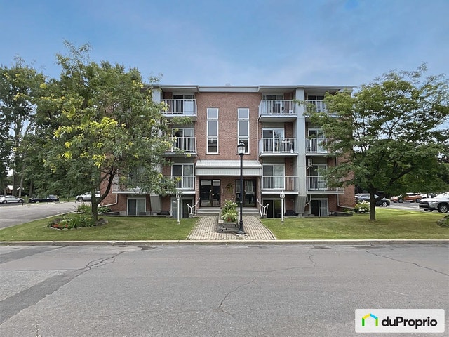 $299,000 - Condominium for sale in La Prairie — photo 1