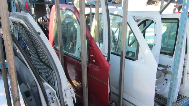 Hundreds of DOORS - Trucks, SUVs - All  Makes - Jasper Auto in Auto Body Parts in Edmonton - Image 2