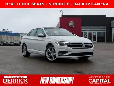 This pre-owned 2020 Volkswagen Jetta Execline offers refined styling, advanced technology, and impre...