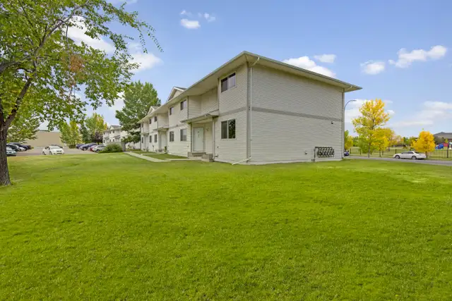 2 Bed x 1 Bath Apartment for Rent on Highland Blvd W. | $1355.00 in Long Term Rentals in Lethbridge - Image 18