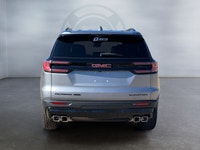 The GMC Acadia provides comfort, style and safety combined with flexible space and cargo capacity. K... (image 3)