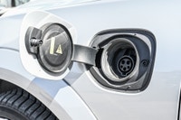 Garantie de 12 mois, kilométrage illimité : Offerte directement par Volvo Cars Canada, elle couvre d... (image 9)