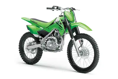 CARACTÉRISTIQUES SUPPLÉMENTAIRES DU VÉHICULE: Roues pleine grandeur (21” avant, 18” arrière) et gard...