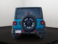 This Jeep Wrangler is equipped with: Cloth Low-Back Bucket Seats, Remote Start, Front Heated Seats,... (image 4)