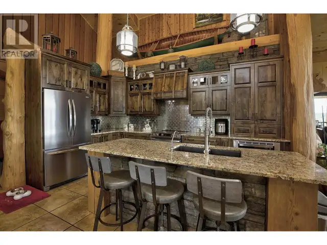 3139 HUSTON ROAD 150 Mile House, British Columbia in Houses for Sale in Williams Lake - Image 12