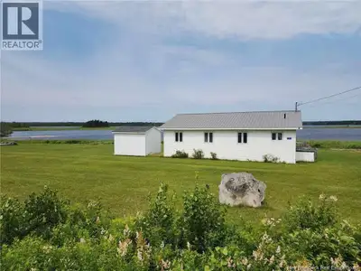 Waterfront Cottage with Stunning Views of the Tabusintac River! Welcome to your perfect summer getaw...