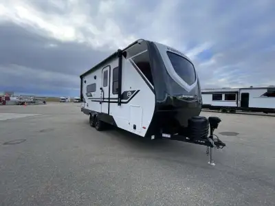 EAST TO WEST Alta travel trailer 1900MMK highlights: Queen Murphy Bed Shower Skylight Pass-Through S...