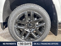 This Chevrolet Colorado delivers a Turbocharged Gas I4 2.7L/ engine powering this Automatic transmis... (image 9)