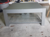 TV TABLE/Stand