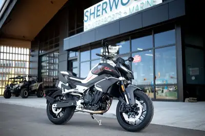 Engine Type: 2-cylinder inline, Liquid-cooled, EFI, 8 valves, DOHC Displacement: 799 cc Bore and Str...