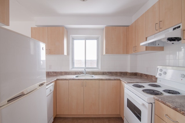 4570 Chemin Queen Mary — photo 3