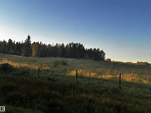 Range Road 225 @ township 612 Rural Thorhild County, Alberta in Land for Sale in Edmonton - Image 25