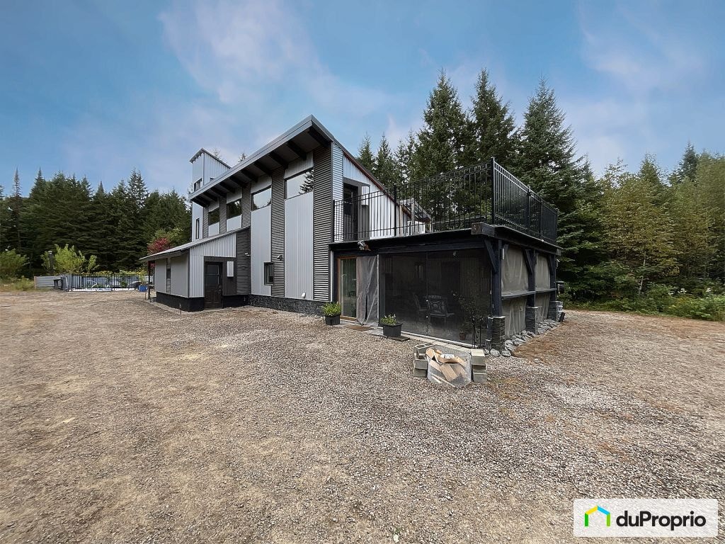 $549,900 - 1 1/2 Storey for sale in St-Alexis-Des-Monts — photo 1