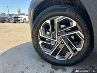 The advertised vehicle price is based on a promotional finance offer. Customers who purchase the veh... (image 8)
