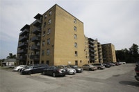 Everything close to home! Just minutes from Highway 401 at Markham and Lawrence and serviced by TTC... (image 3)