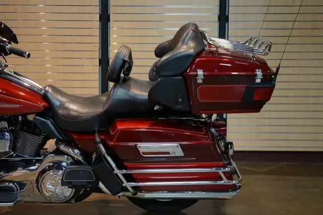 2008 Harley-Davidson Electra Glide Ultra Classic in Sport Touring in Lethbridge - Image 10