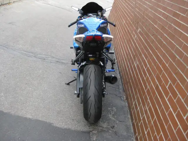2009 SUZUKI GSXR 600 in Street, Cruisers & Choppers in City of Toronto - Image 8