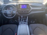 *Vehicle history form conveniently located in vehicle photos. AMVIC LICENSED DEALER ... Engine: Inte... (image 7)