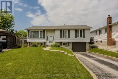 Located on a quiet crescent in Burlington's family-friendly Palmer community, this beautifully maint...