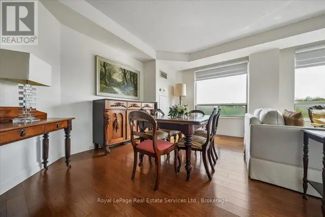 405 - 2511 LAKESHORE ROAD W Oakville (BR Bronte), Ontario in Condos for Sale in Oakville / Halton Region - Image 9