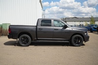 --DRIVE THE DREAM THIS SUMMER AT ADRENALIN MOTORS! NOW LOCATED IN GASOLINE ALLEY, RED DEER!-- 5.7L H... (image 3)