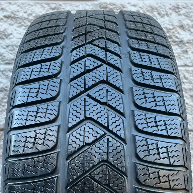 (NEW) 2x 255/35R19 Pirelli Winter Sottozero3 Winters in Tires & Rims in City of Toronto - Image 3