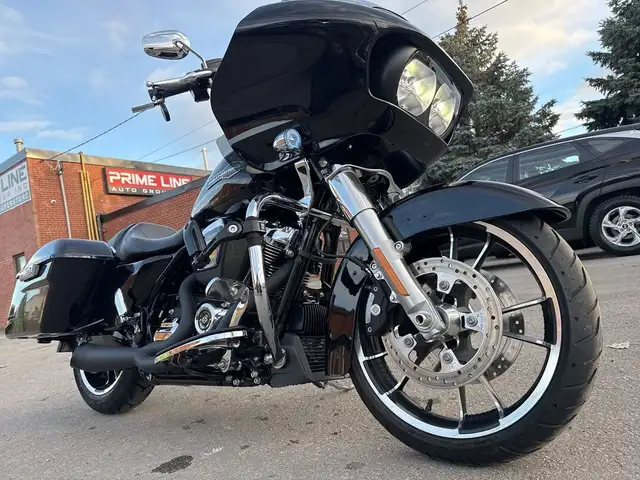 2022 Harley-Davidson Road Glide ~ ROAD GLIDE ~ 107CI ~ 2 INTO 1  in Sport Touring in City of Toronto - Image 30