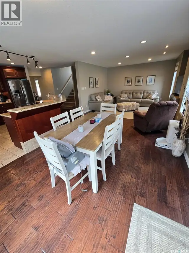 721 Barber CRESCENT Weyburn, Saskatchewan in Houses for Sale in Regina - Image 17