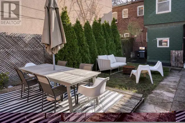 38 HALTON STREET Toronto (Trinity-Bellwoods), Ontario in Houses for Sale in City of Toronto - Image 37