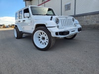 Look unique ALL WHITE Jeep Wragler Unlimited. Roues Vision 22x14" blanches sur pneus Mud Terrain 33x... (image 9)