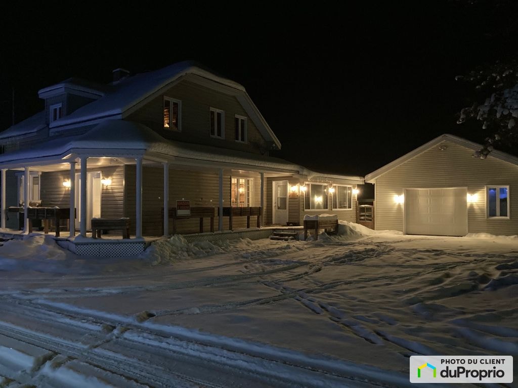 $210,500 - 2 Storey for sale in La Tuque (Lac-Édouard) — photo 1