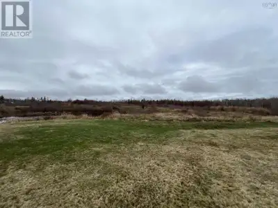 Build your dream on this beautiful piece of pastureland! This cleared, level lot offers the perfect...