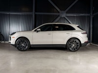 Toit ouvrant, Bluetooth . Engine: Moteur V6 3.0L L/100Km City: 13.8 L/100Km Hwy: 10.2 (image 1)