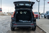 Tires - Rear Performance,Power Steering,Sun/Moonroof,Aluminum Wheels,4-Wheel Disc Brakes,Generic Sun... (image 6)