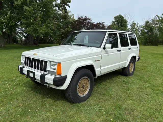 1989 Jeep Cherokee - Super Cool Western Car!!!  