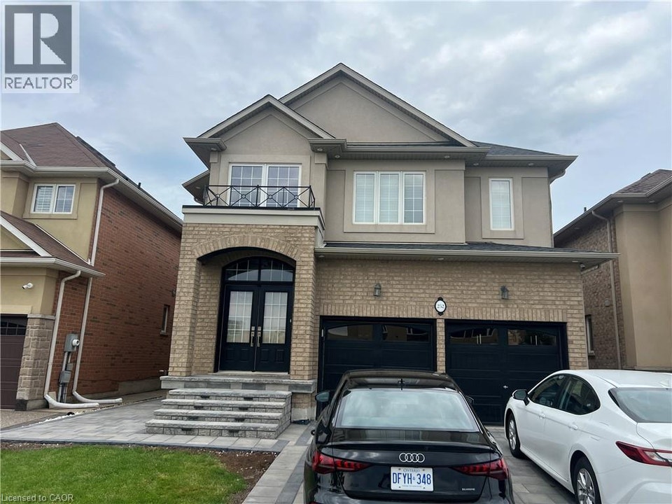 252 RAYMOND Road Unit# Lower Ancaster, Ontario 2