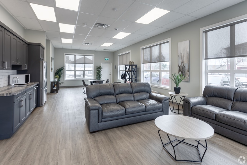 2 bedroom suite in Red Deer - **$699 Security Deposit Promo 5
