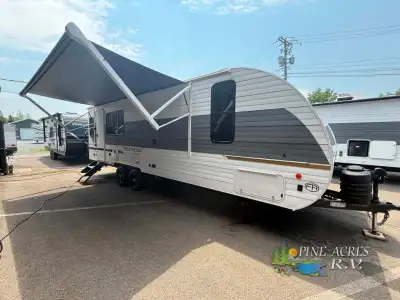 Forest River Wildwood X-Lite travel trailer 24RLXL highlights: Fireplace U-Shaped Dinette Private Be...