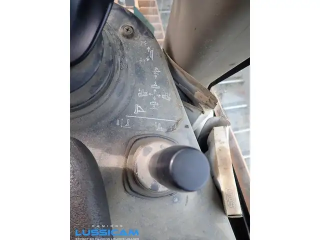 2014 Case 1650M in Heavy Equipment in Longueuil / South Shore - Image 16