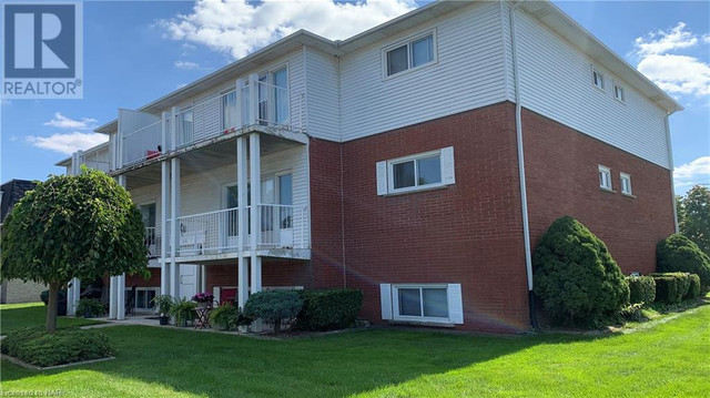 253 FITCH Street Unit# 304 Welland, Ontario in Houses for Sale in St. Catharines - Image 2