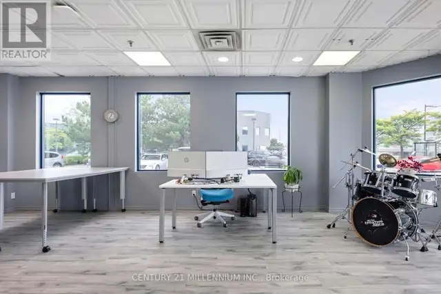 18 - 2355 DERRY ROAD E Mississauga (Northeast), Ontario in Commercial & Office Space for Sale in Mississauga / Peel Region - Image 15