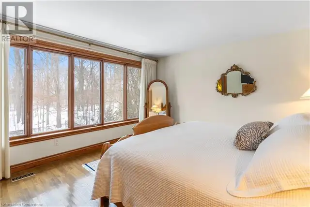 32 MAPLE HILL Drive Kitchener, Ontario in Houses for Sale in Kitchener / Waterloo - Image 25