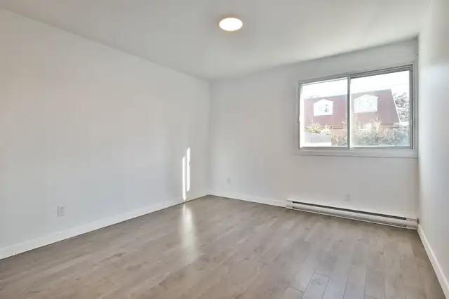 4 1/2 EAU CHAUD INCL  PARC LAURIER LONGUEUIL in Long Term Rentals in Longueuil / South Shore - Image 6