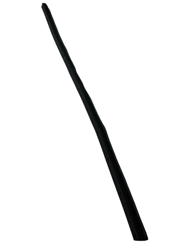 2017-2022 Ford Superduty Bottom Door Rubber in Auto Body Parts in Owen Sound - Image 2