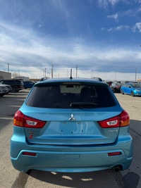 2012 Mitsubishi RVR GT AWD : : Moonroof | Heated Seats | 156,479 km 2.0L I4 Engine - Cruise Control... (image 4)